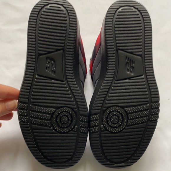 New Balance Kids' Moc V1 Bungee Slipper - Picture 6 of 6